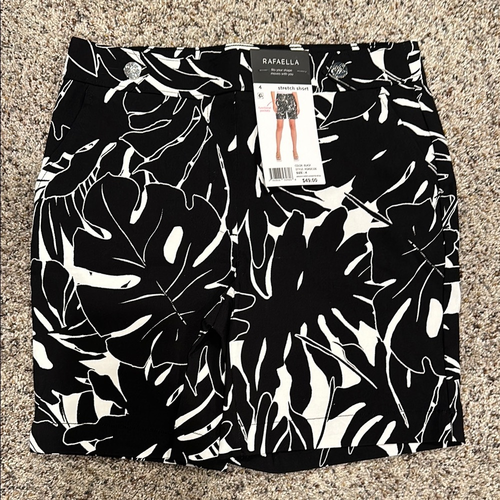 Rafaella Black and White Leaf Print Shorts